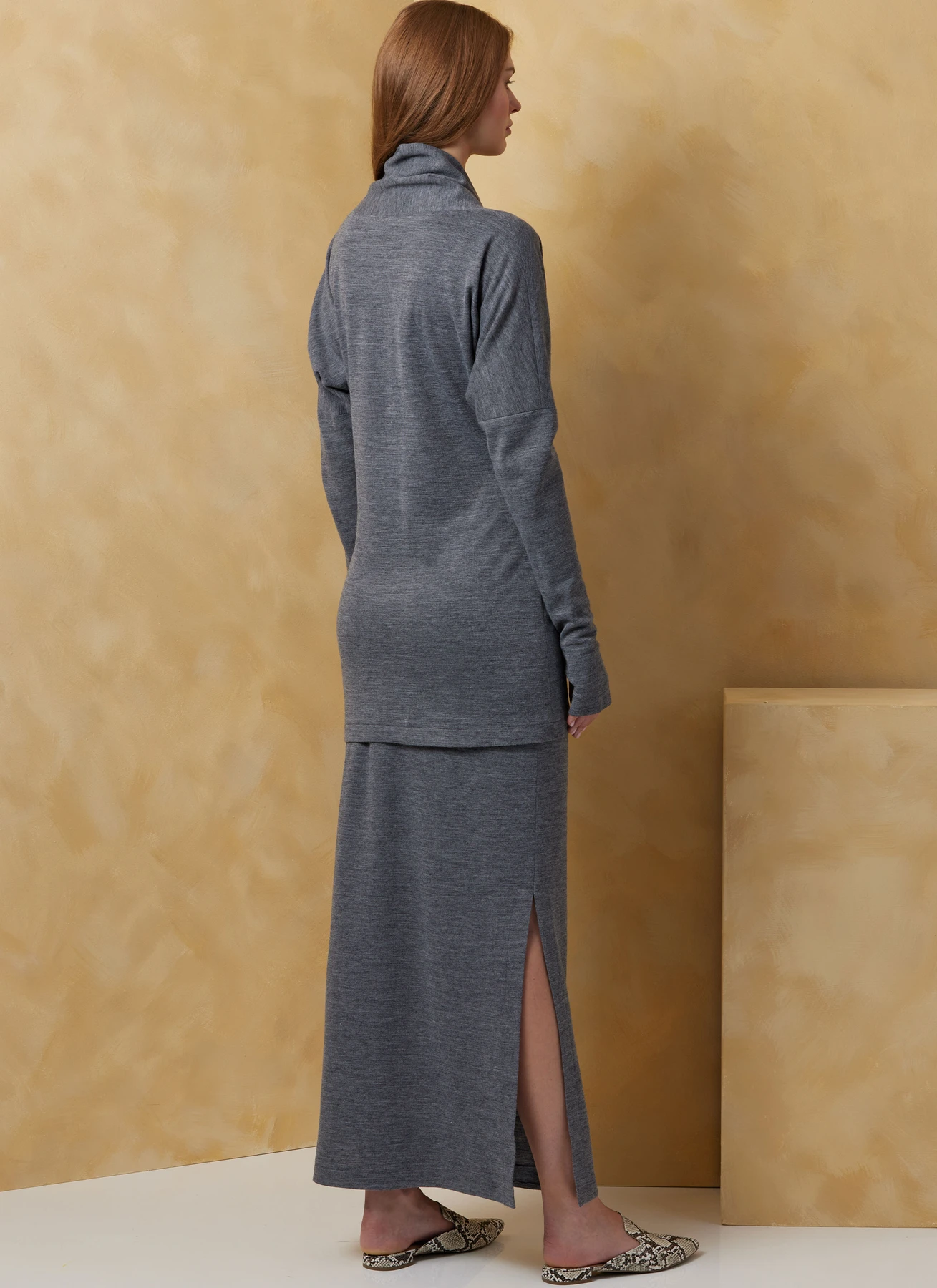 Vogue Patterns Misses' Knit Dress and Top Worn Front and Back and Skirt (PDF) 7 Vogue Patterns Misses' Knit Dress and Top Worn Front and Back and Skirt (PDF)
