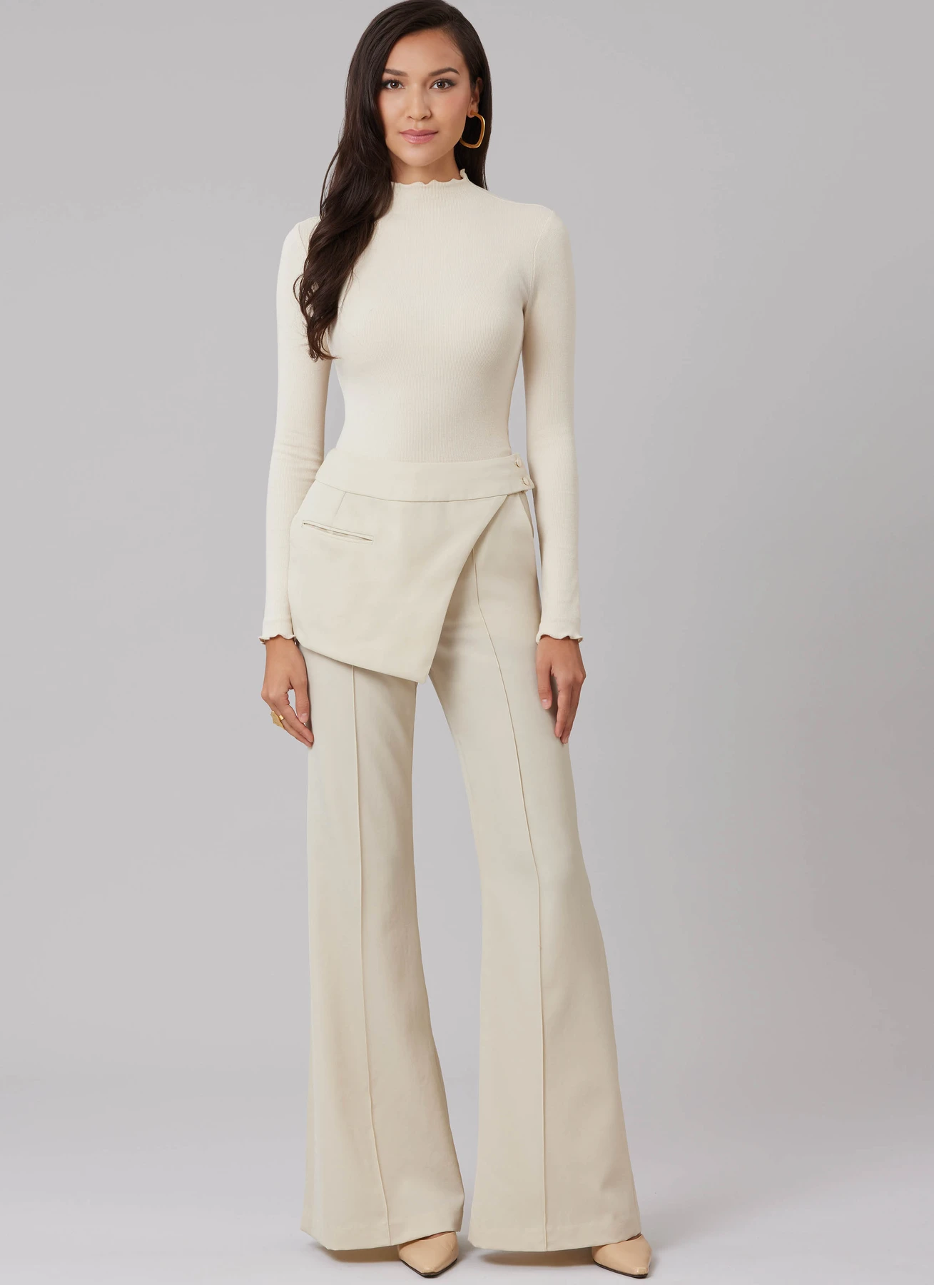 McCall's Sewing Pattern Misses' Flared Pants and Belt with Pocket 4 McCall's Sewing Pattern Misses' Flared Pants and Belt with Pocket