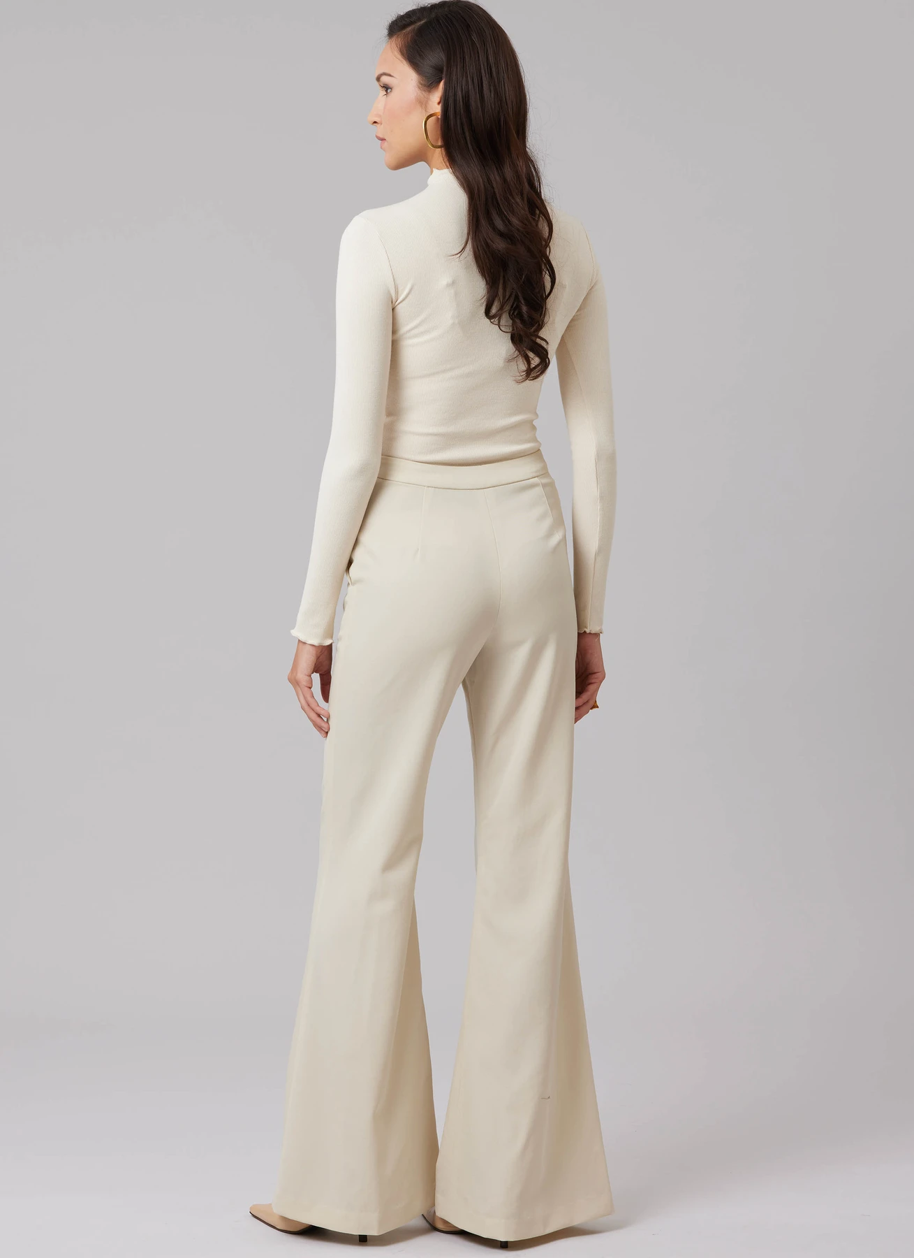 McCall's Sewing Pattern Misses' Flared Pants and Belt with Pocket 5 McCall's Sewing Pattern Misses' Flared Pants and Belt with Pocket