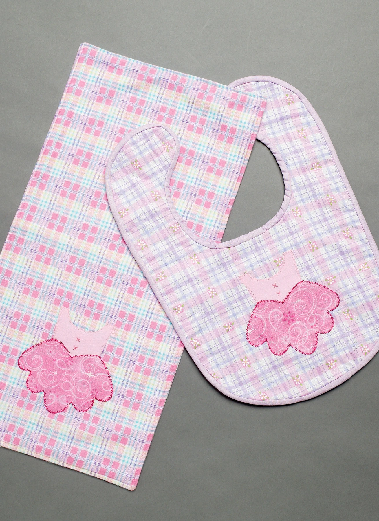 McCall's Sewing Pattern Infants' Bibs and Burp Cloths 7 McCall's Sewing Pattern Infants' Bibs and Burp Cloths