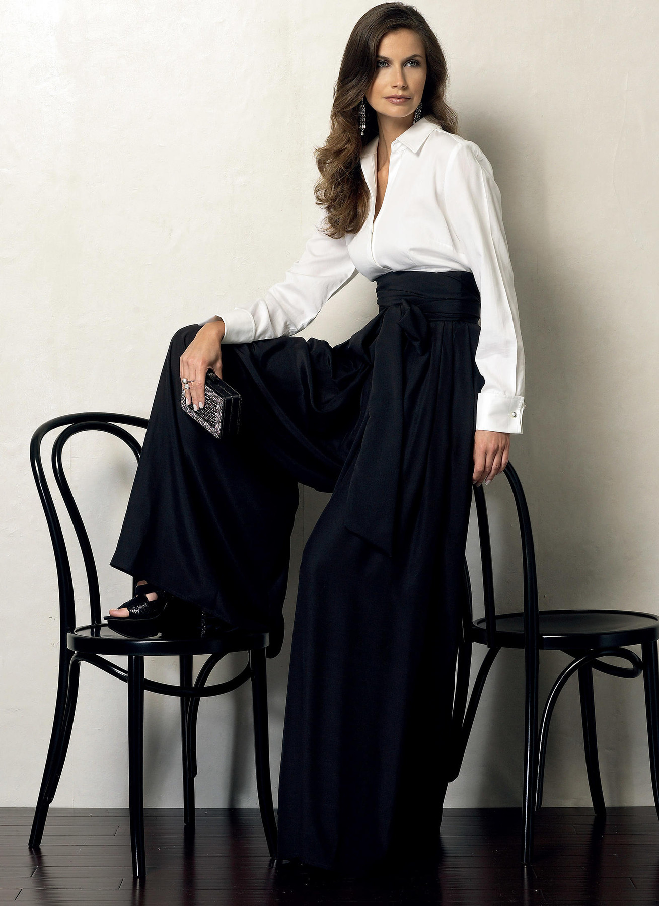 Vogue Patterns Misses' Wide-Leg Pleated Pants 8 Vogue Patterns Misses' Wide-Leg Pleated Pants