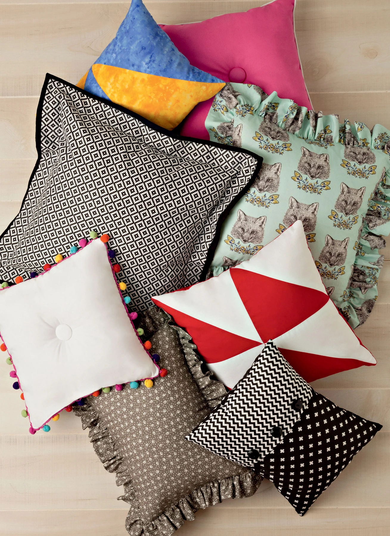 Simplicity Sewing Pattern Easy Pillows 2 Simplicity Sewing Pattern Easy Pillows