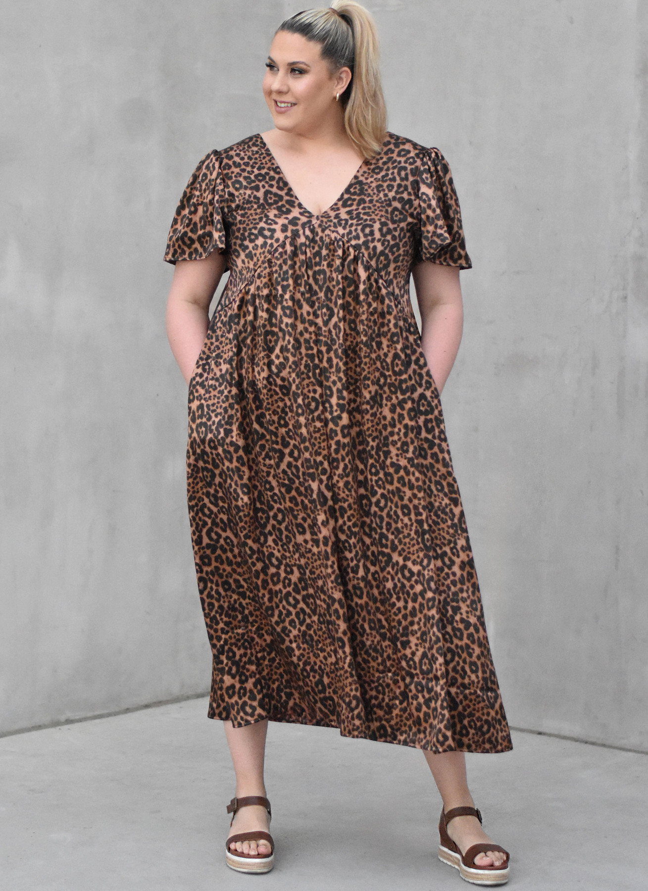 Know Me Sewing Pattern Misses' Dress with Sleeve and Length Variations by Alisha Grace 3 Know Me Sewing Pattern Misses' Dress with Sleeve and Length Variations by Alisha Grace
