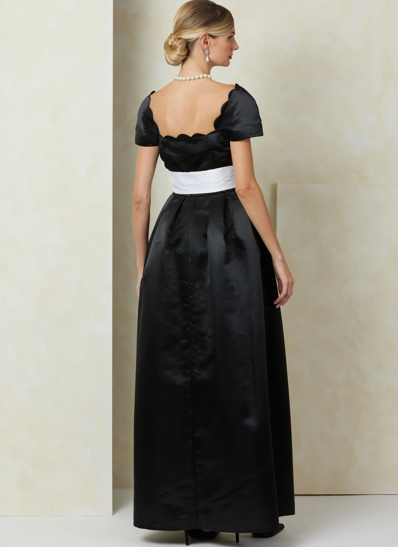 Vogue Patterns 1950s Misses' Dress with Belt and Sash 6 Vogue Patterns 1950s Misses' Dress with Belt and Sash