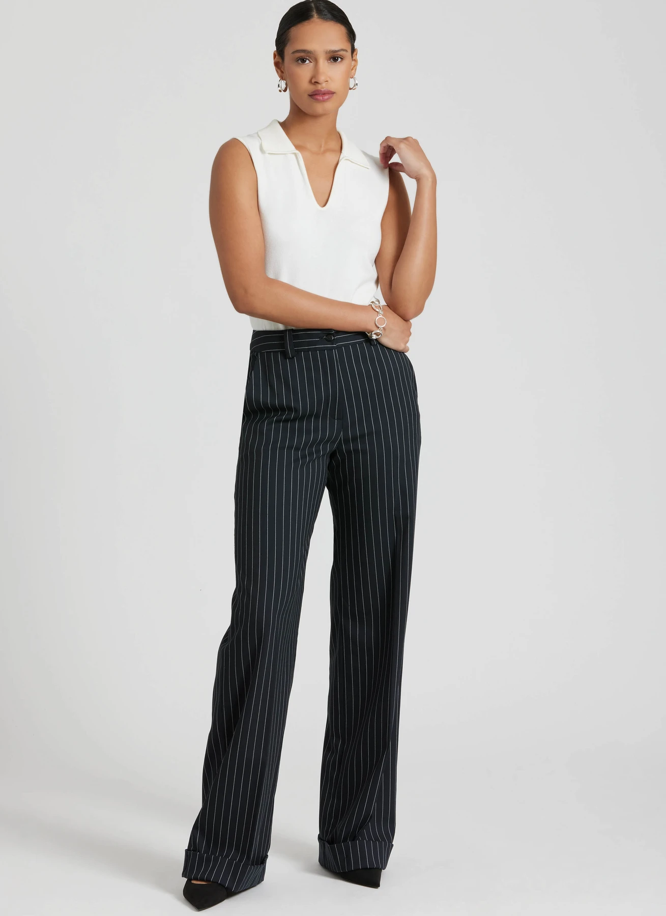 Simplicity Sewing Pattern Misses' and Miss Petite Shorts and Pants 2 Simplicity Sewing Pattern Misses' and Miss Petite Shorts and Pants