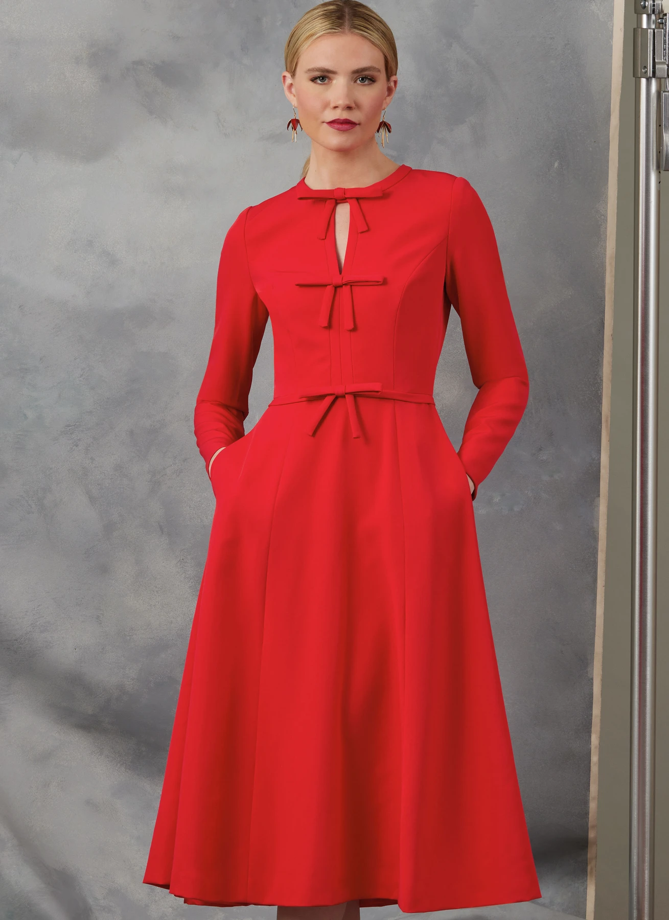 Vogue Patterns Misses' Dress with Sleeve and Length Variations (PDF) 2 Vogue Patterns Misses' Dress with Sleeve and Length Variations (PDF)