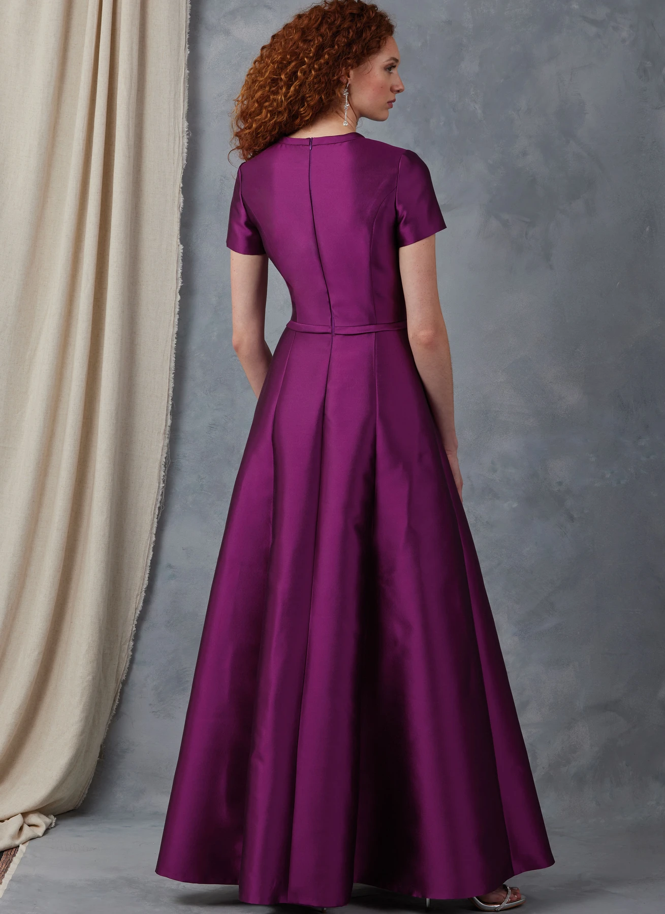 Vogue Patterns Misses' Dress with Sleeve and Length Variations (PDF) 6 Vogue Patterns Misses' Dress with Sleeve and Length Variations (PDF)