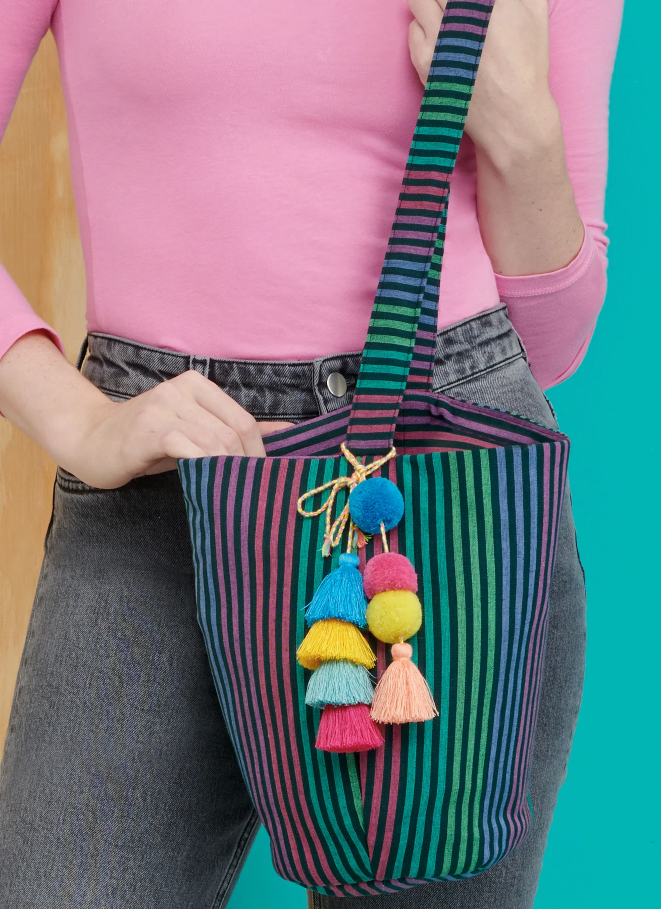 Simplicity Sewing Pattern Bags in Four Styles by Elaine Heigl Designs (PDF) 2 Simplicity Sewing Pattern Bags in Four Styles by Elaine Heigl Designs (PDF)