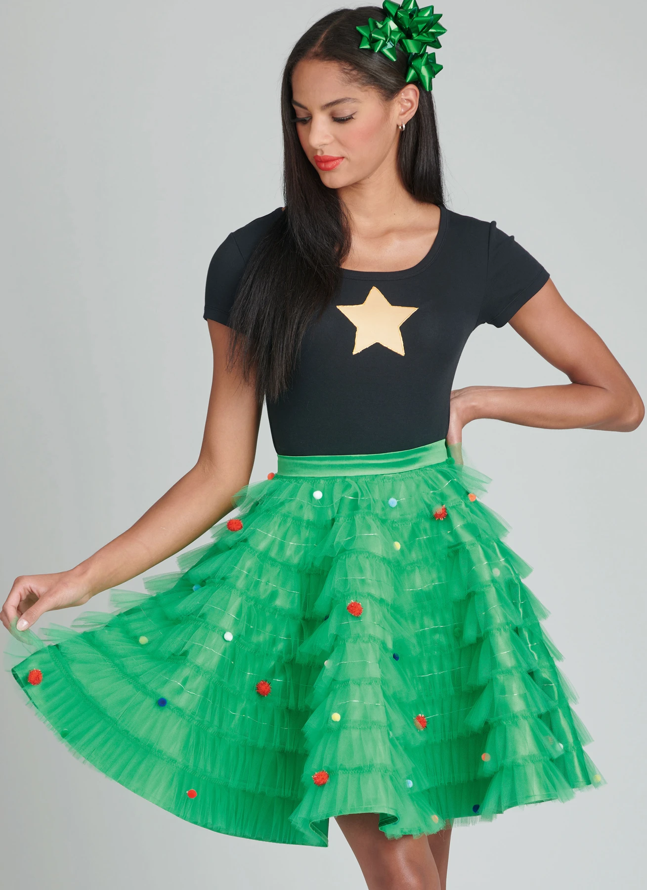 Simplicity Sewing Pattern Holiday Skirts, Collar and Appliques (PDF) 2 Simplicity Sewing Pattern Holiday Skirts, Collar and Appliques (PDF)