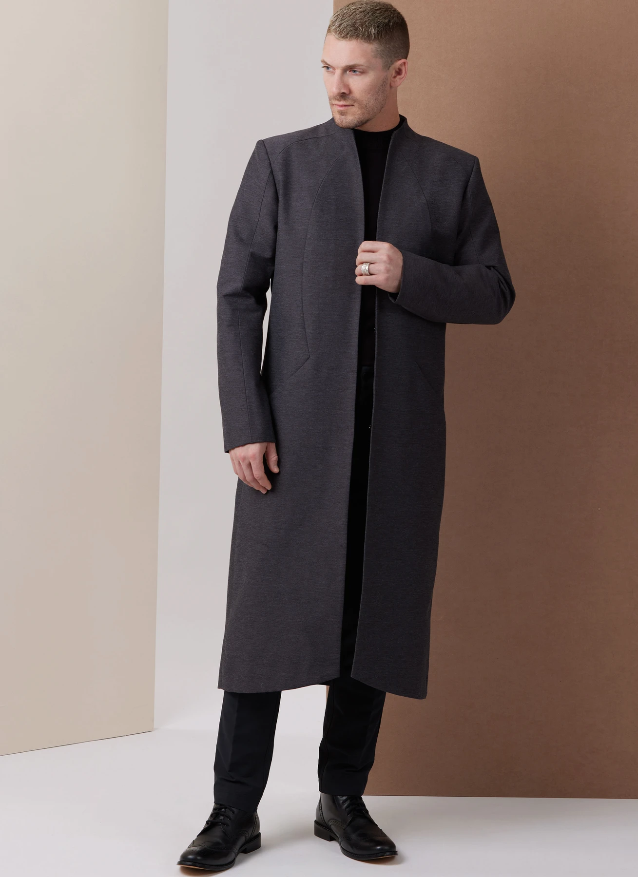 Vogue Patterns Men's Lined Jacket in Two Lengths 3 Vogue Patterns Men's Lined Jacket in Two Lengths