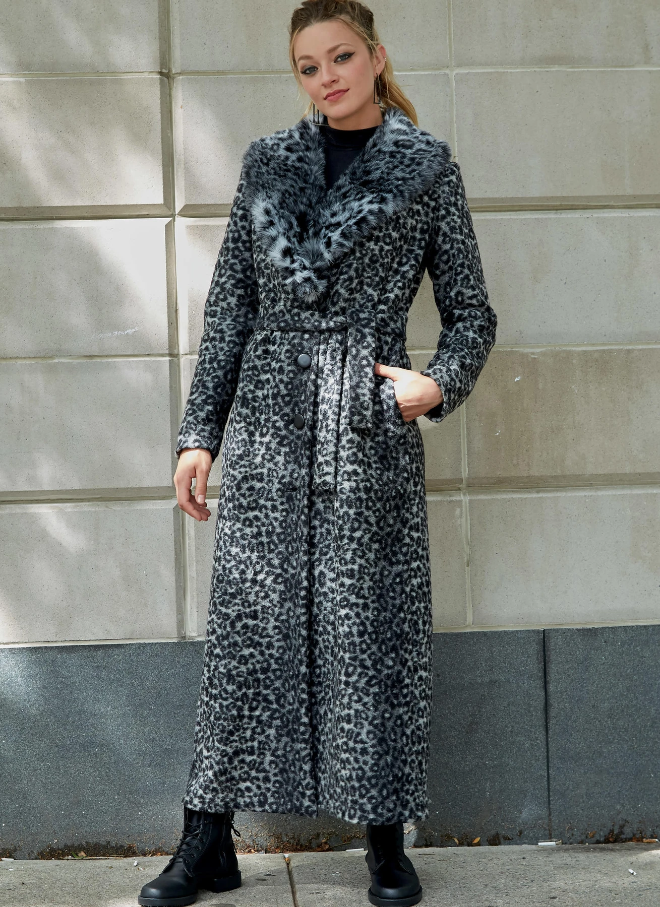 McCall's Sewing Pattern Misses' Outerwear, Detachable Fur Collar & Belt (PDF) 2 McCall's Sewing Pattern Misses' Outerwear, Detachable Fur Collar & Belt (PDF)
