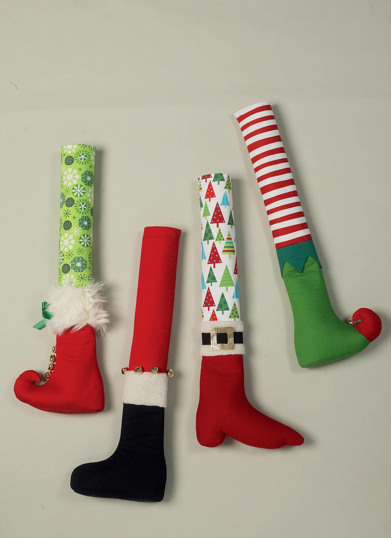 McCall's Sewing Pattern Holiday Aprons, Oven Mitts, Hat, Slippers, and Table Leg Decorations (PDF) 14 McCall's Sewing Pattern Holiday Aprons, Oven Mitts, Hat, Slippers, and Table Leg Decorations (PDF)