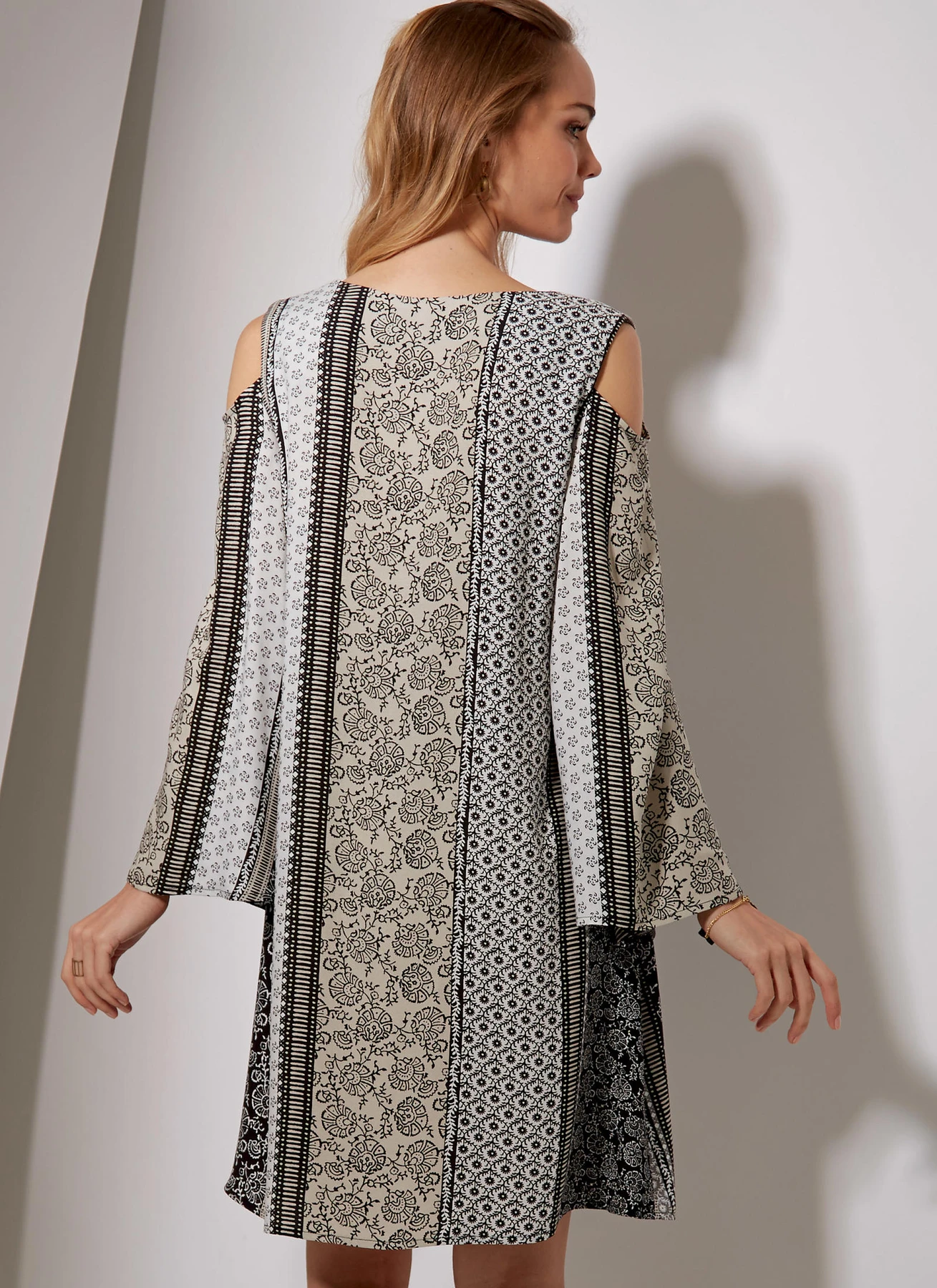 McCall's Sewing Pattern Misses' V-Neck, Flared-Sleeve Dresses (PDF) 7 McCall's Sewing Pattern Misses' V-Neck, Flared-Sleeve Dresses (PDF)