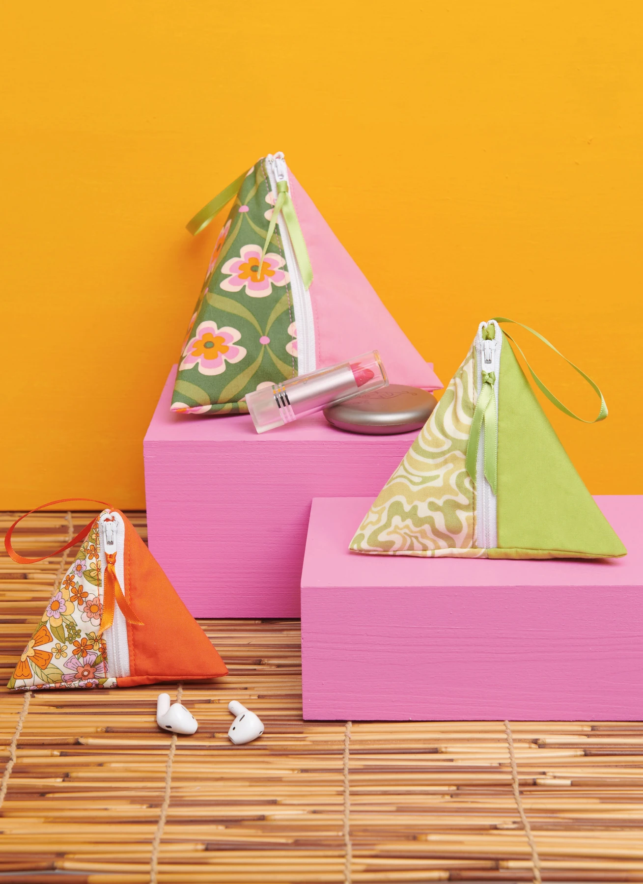 Simplicity Sewing Pattern Hat, Tote Bag and Zipper Cases 3 Simplicity Sewing Pattern Hat, Tote Bag and Zipper Cases