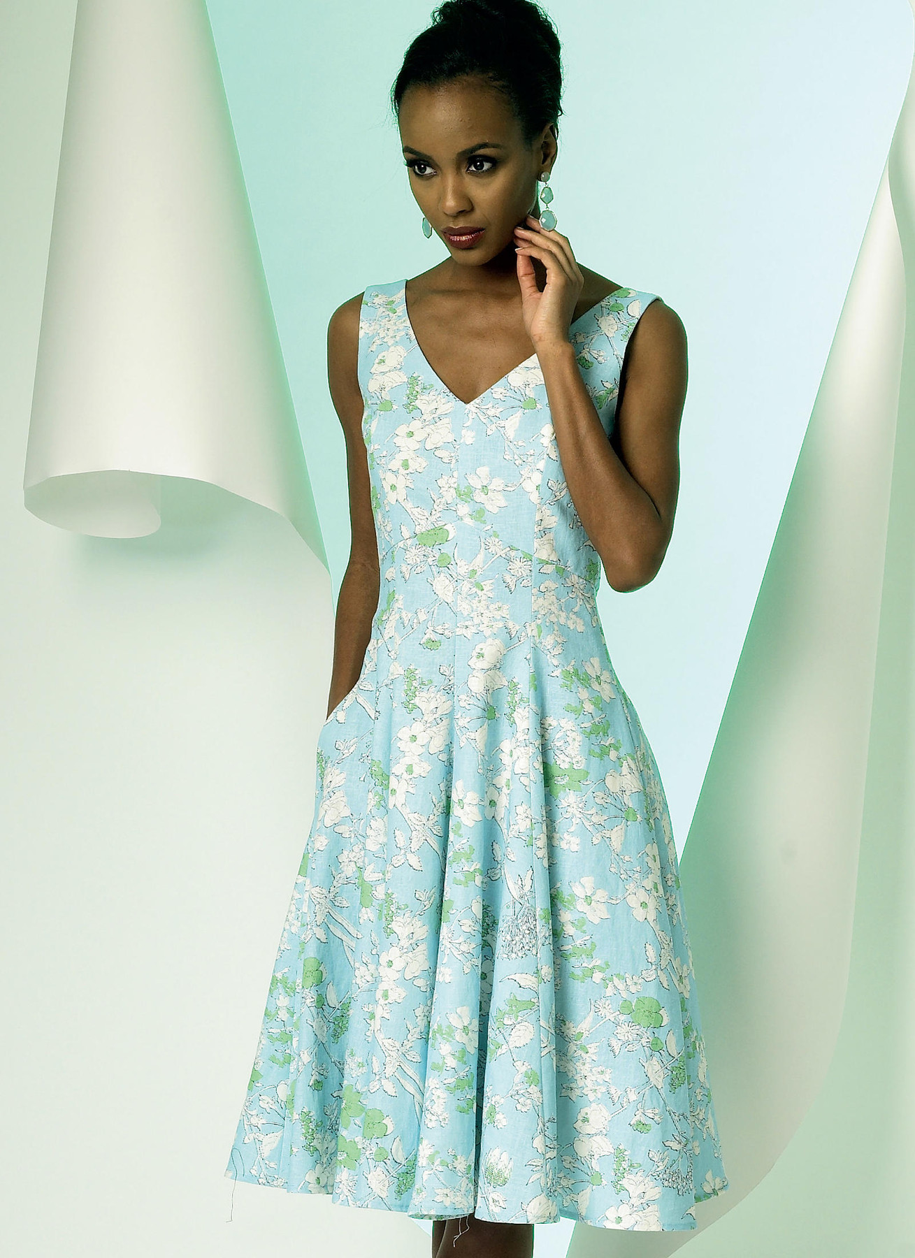 Vogue Patterns Misses' Princess Seam V-Neck Dresses 4 Vogue Patterns Misses' Princess Seam V-Neck Dresses