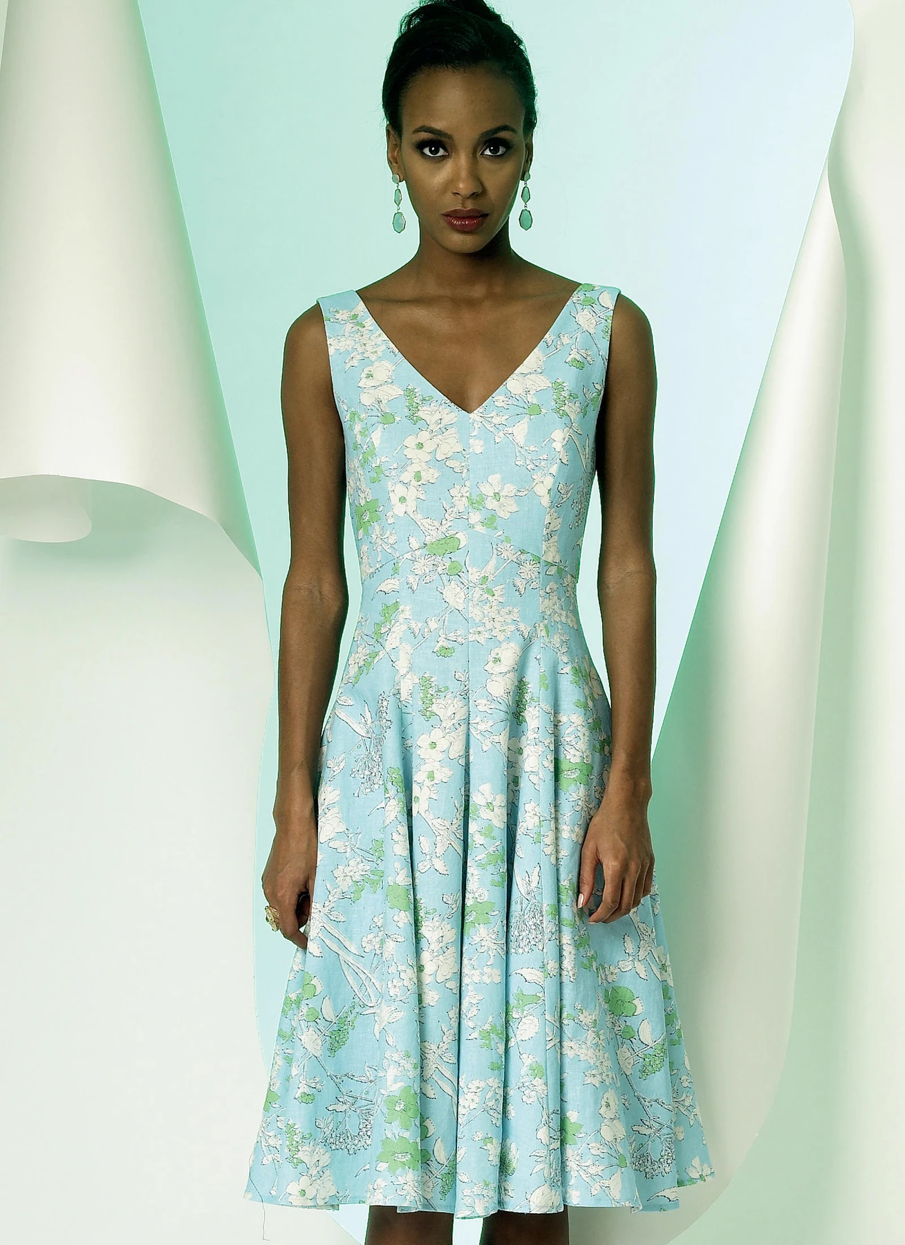 Vogue Patterns Misses' Princess Seam V-Neck Dresses 5 Vogue Patterns Misses' Princess Seam V-Neck Dresses