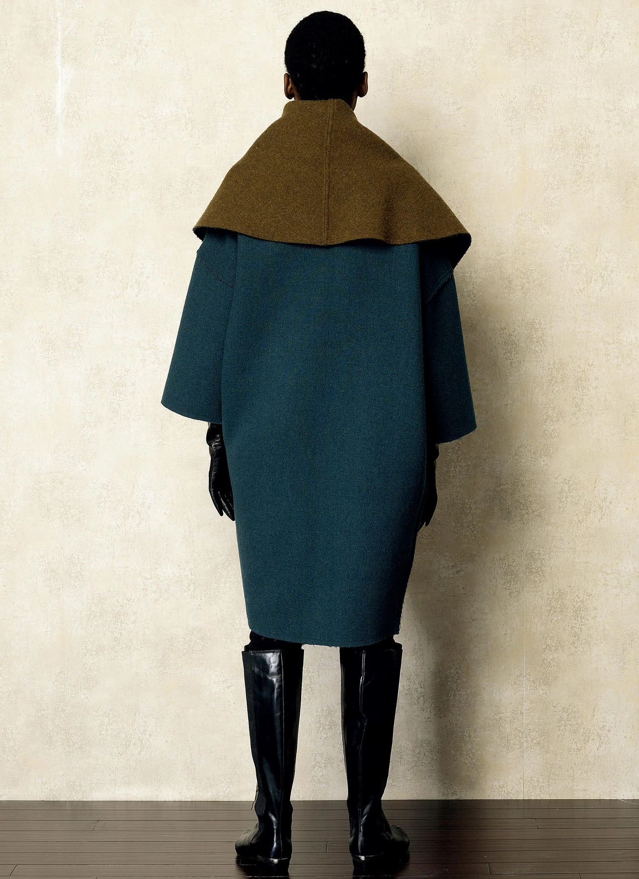 Vogue Patterns Misses' Oversized Shawl Collar Jackets 14 Vogue Patterns Misses' Oversized Shawl Collar Jackets