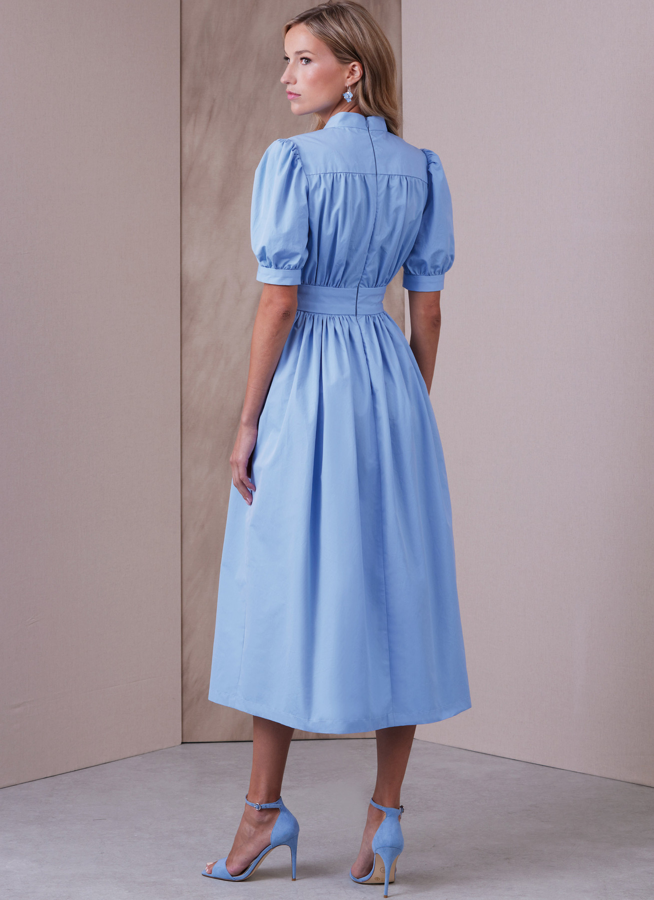 Vogue Patterns Misses' Dress in Two Lengths 6 Vogue Patterns Misses' Dress in Two Lengths