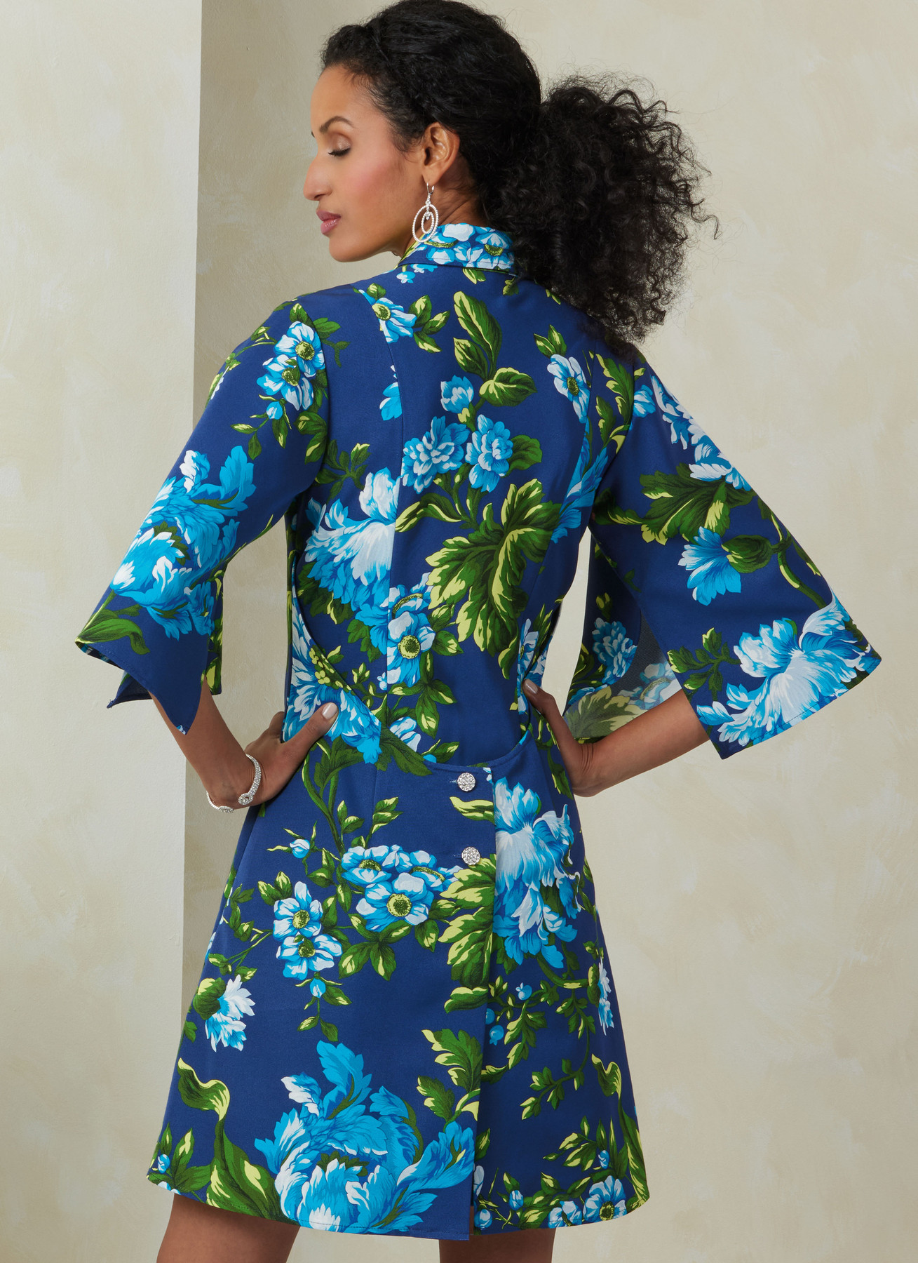 Vogue Patterns Misses' Dress in Two Lengths 5 Vogue Patterns Misses' Dress in Two Lengths