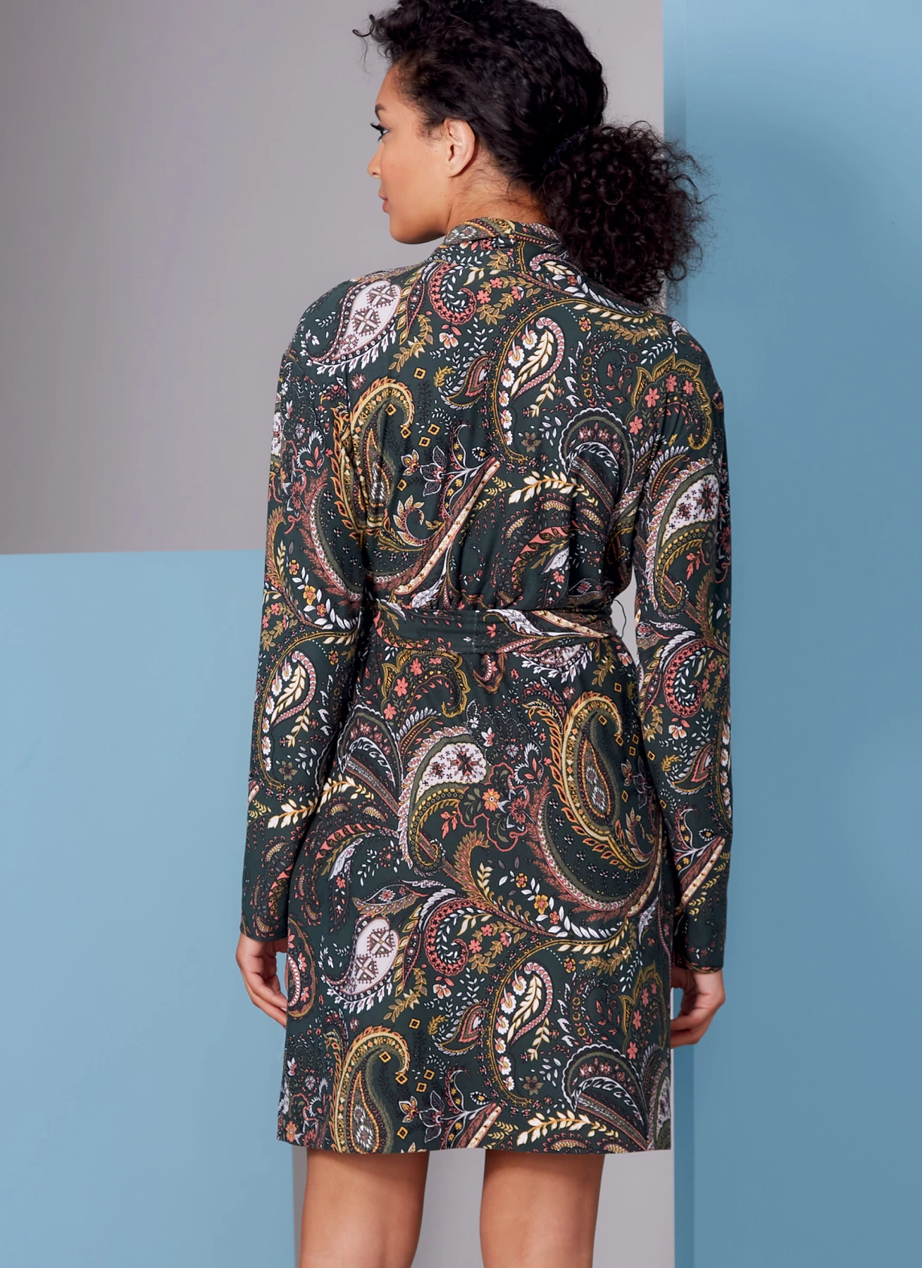 Vogue Patterns Misses' and Misses' Petite Wrap Robe, Belt, Top, Dress and Pants 8 Vogue Patterns Misses' and Misses' Petite Wrap Robe, Belt, Top, Dress and Pants