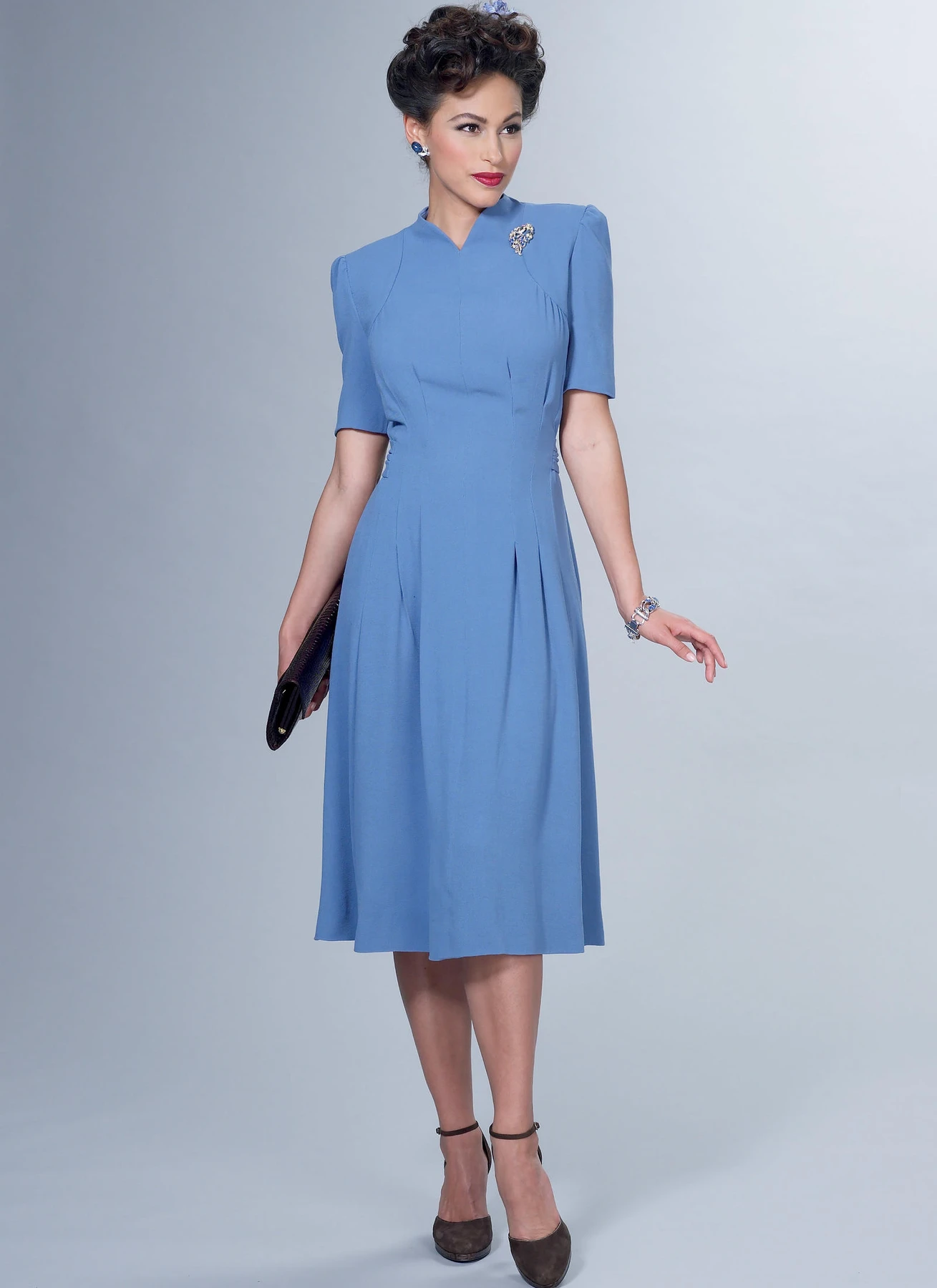 Butterick Sewing Pattern 1940s Misses' Dresses with Shoulder and Bust Detail, Waist Tie, and Sleeve Variations 6 Butterick Sewing Pattern 1940s Misses' Dresses with Shoulder and Bust Detail, Waist Tie, and Sleeve Variations
